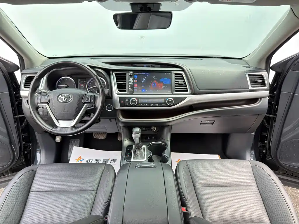 Toyota Highlander 2018 2.0T AWD Luxury Edition 7-Seater China V