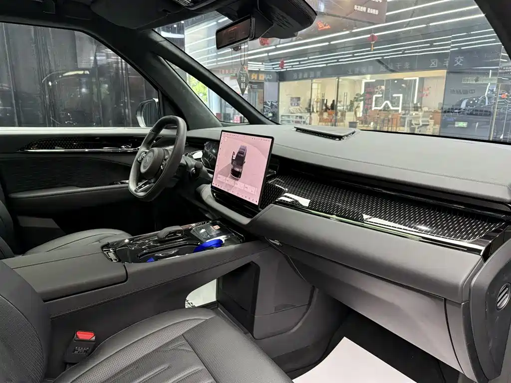 Zeekr 009 2024 Executive 6-Seater AWD 108kWh
