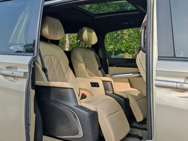 Buick GL8 2022 ES Lu Zun 653T Luxury