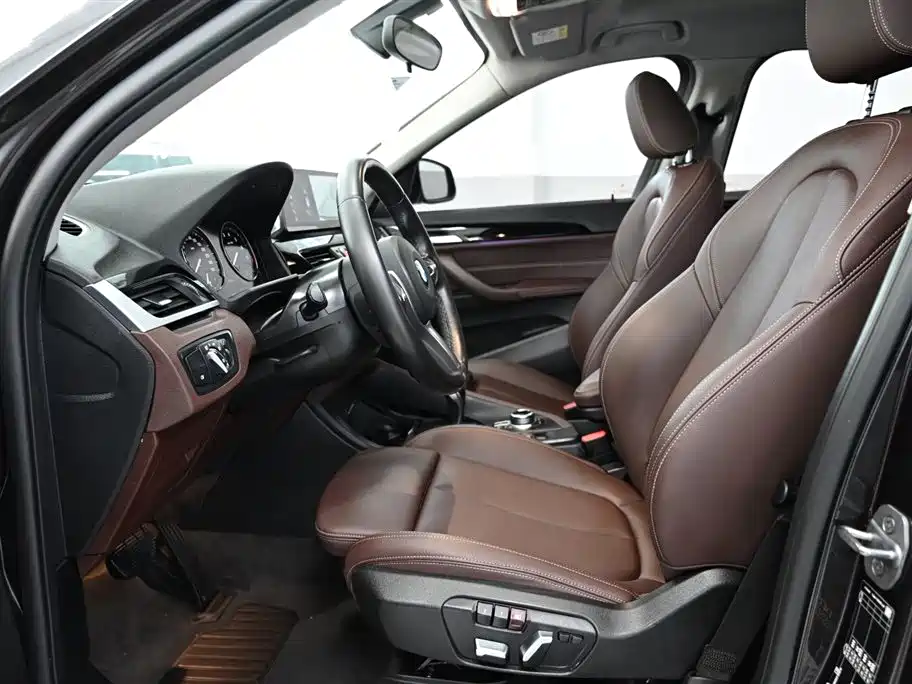 BMW X1 2022 sDrive25Li Leading Edition