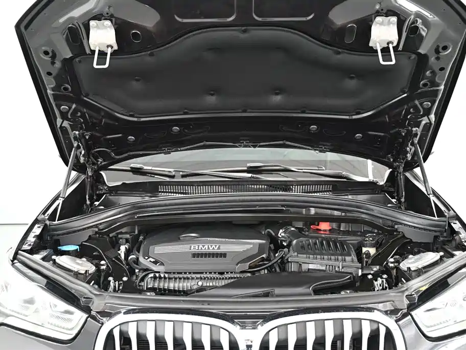 BMW X1 2022 sDrive25Li Leading Edition