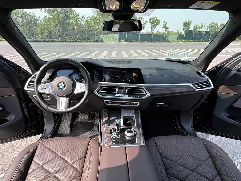 BMW X5 2022 Facelift xDrive 40Li M Sport Package