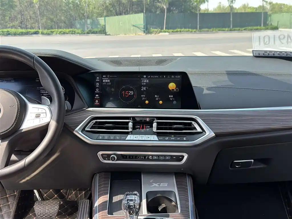 BMW X5 2022 Facelift xDrive 40Li M Sport Package