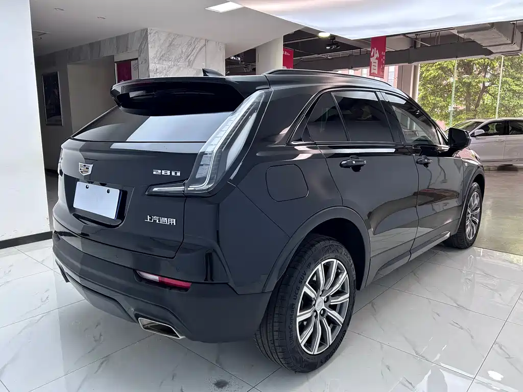 Cadillac XT4 2018 28T Luxury Sport FWD