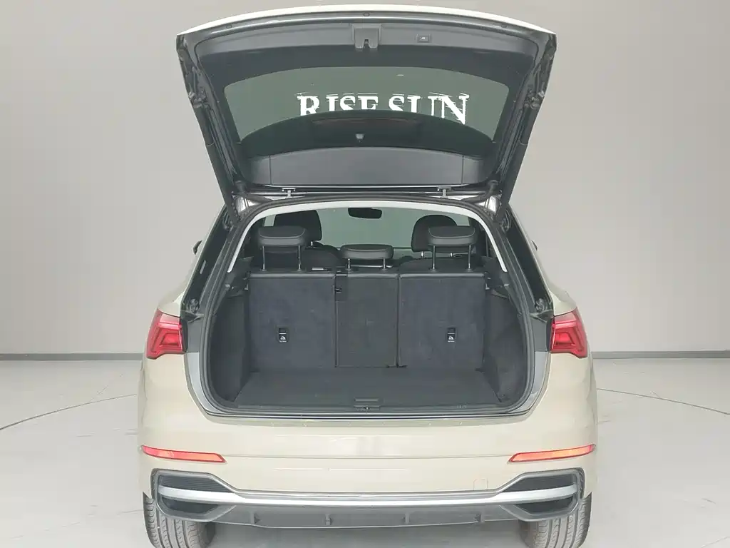 Audi Q3 2021 35 TFSI Entry Dynamic