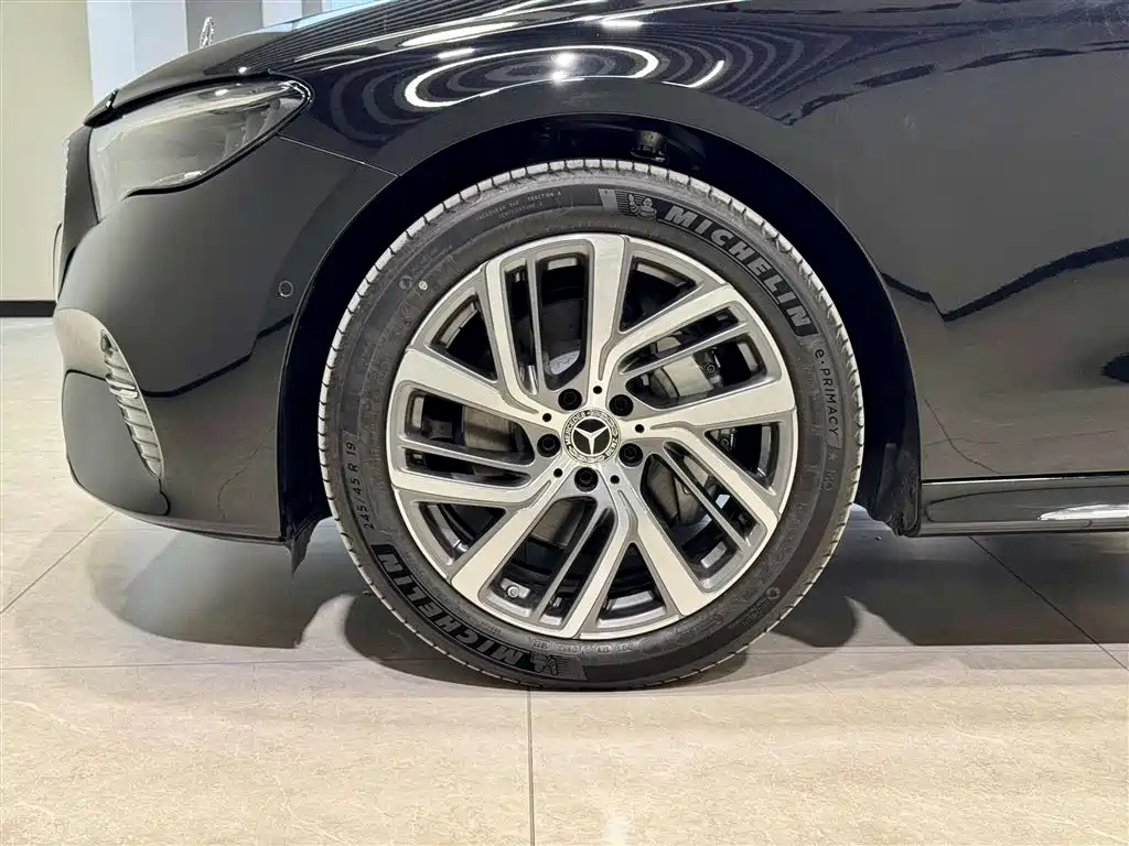 Mercedes-Benz E-Class 2025 Facelift E 300 L Fashion Edition