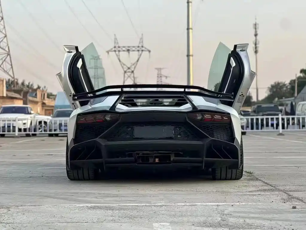 Aventador 2011 LP 700-4