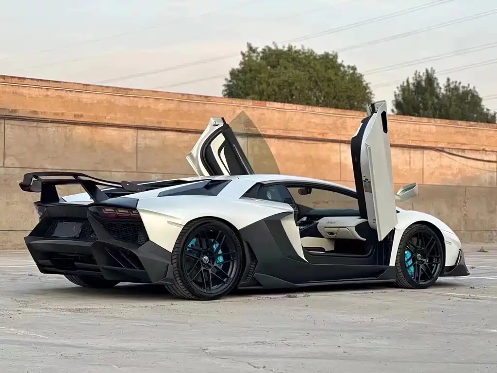 Aventador 2011 LP 700-4