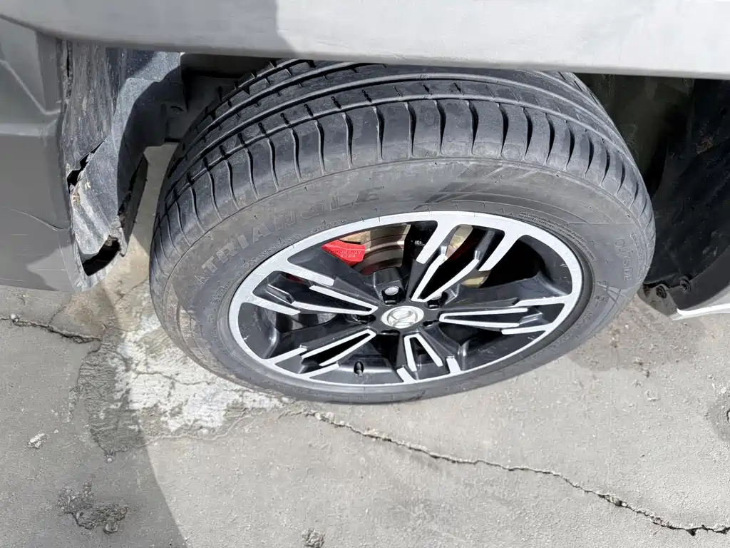 Beijing Off-Road BJ20 2016 1.5T CVT Luxury