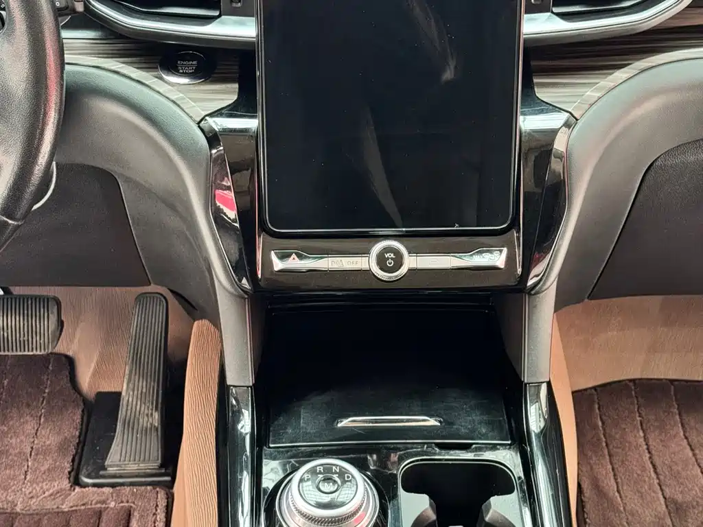 Ford Explorer 2020 EcoBoost 285 AWD Titanium Edition 6-Seater