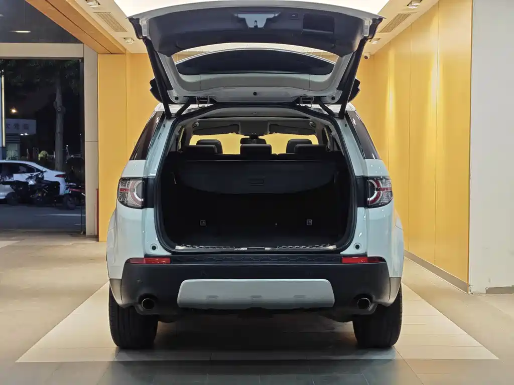 Land Rover Discovery Sport 2017 2.0T HSE