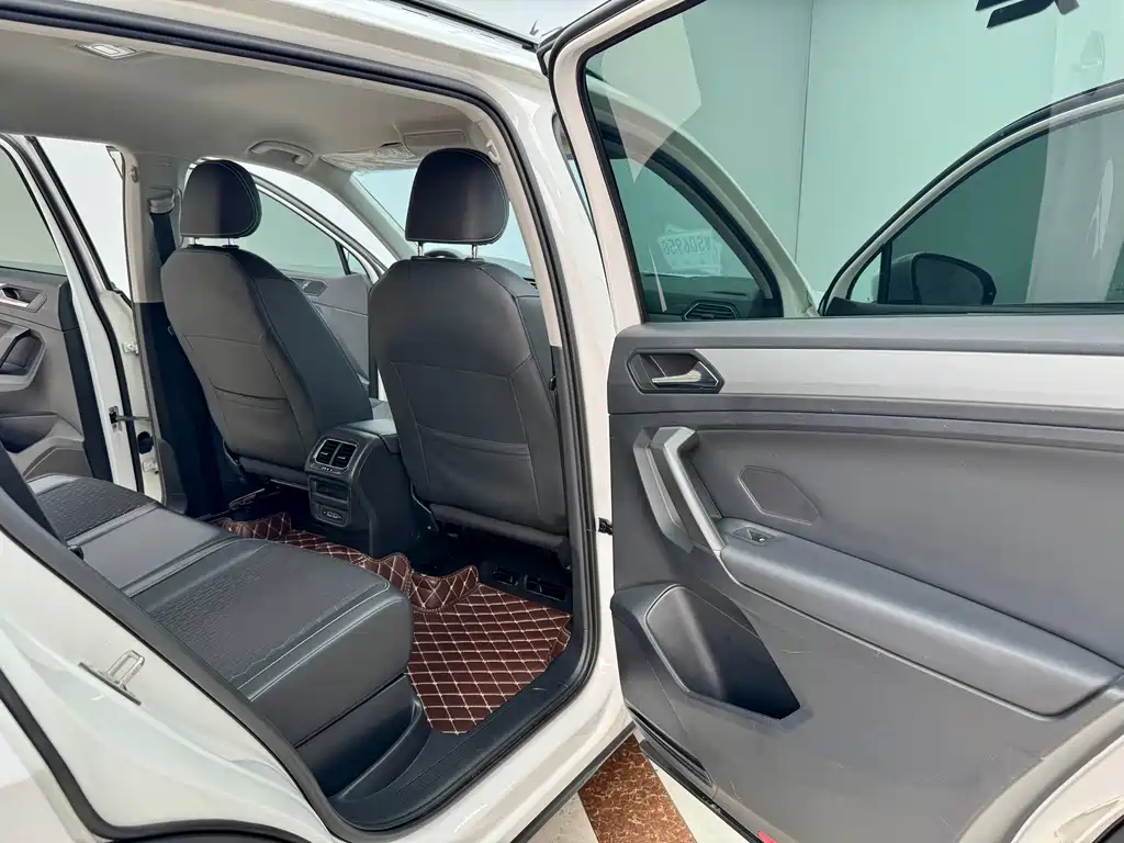 Volkswagen Tiguan L 2019 330TSI Automatic FWD Fashion Edition China VI