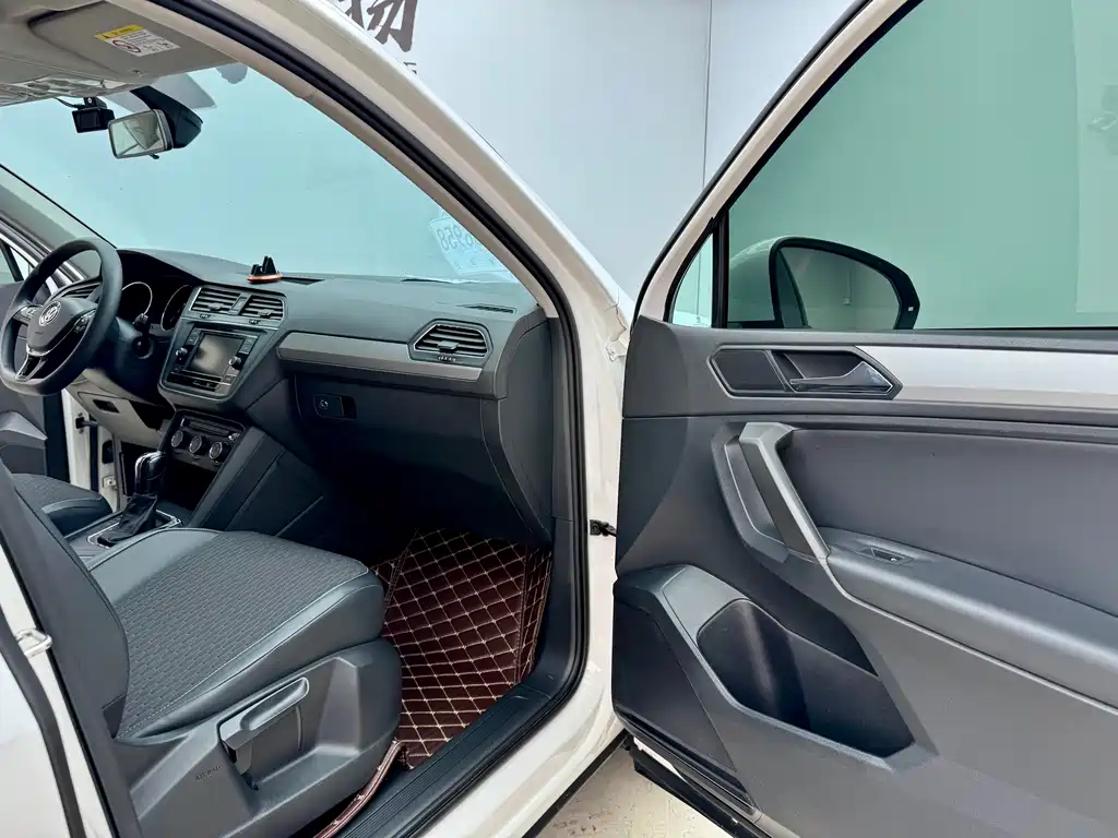 Volkswagen Tiguan L 2019 330TSI Automatic FWD Fashion Edition China VI