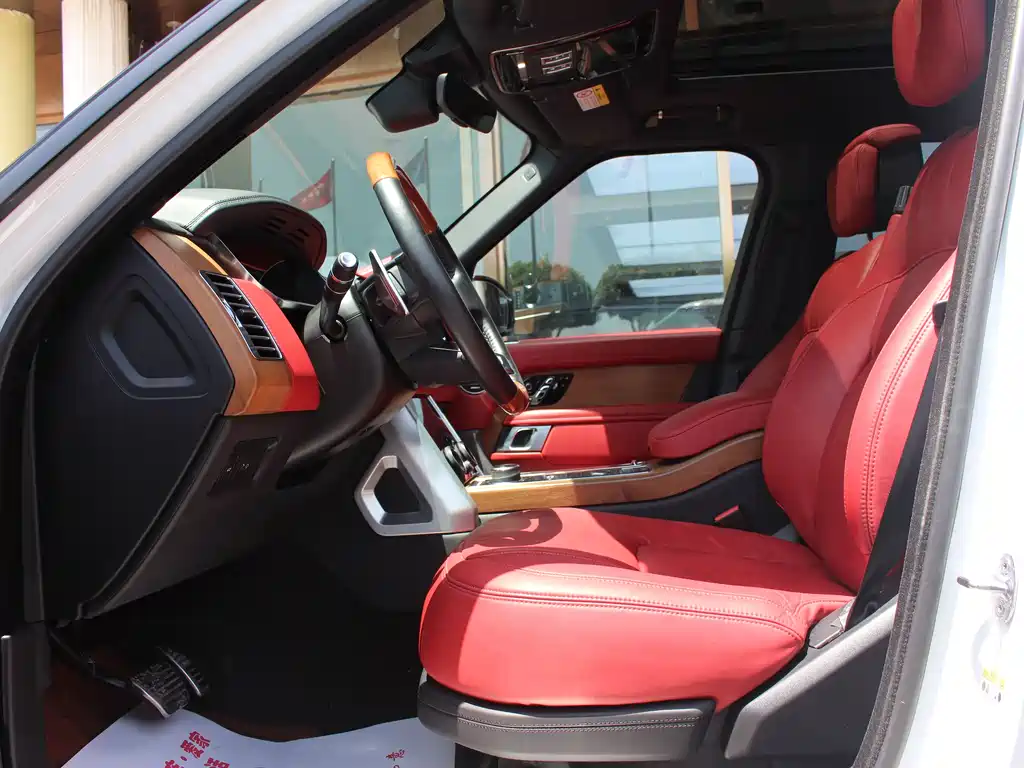Range Rover 2020 3.0 L6 Executive Long Version
