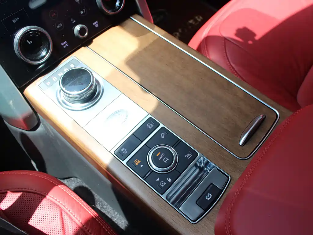 Range Rover 2020 3.0 L6 Executive Long Version