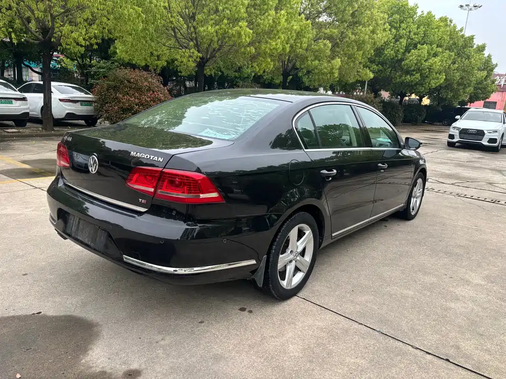 Magotan 2015 Facelift 1.8TSI Prestige