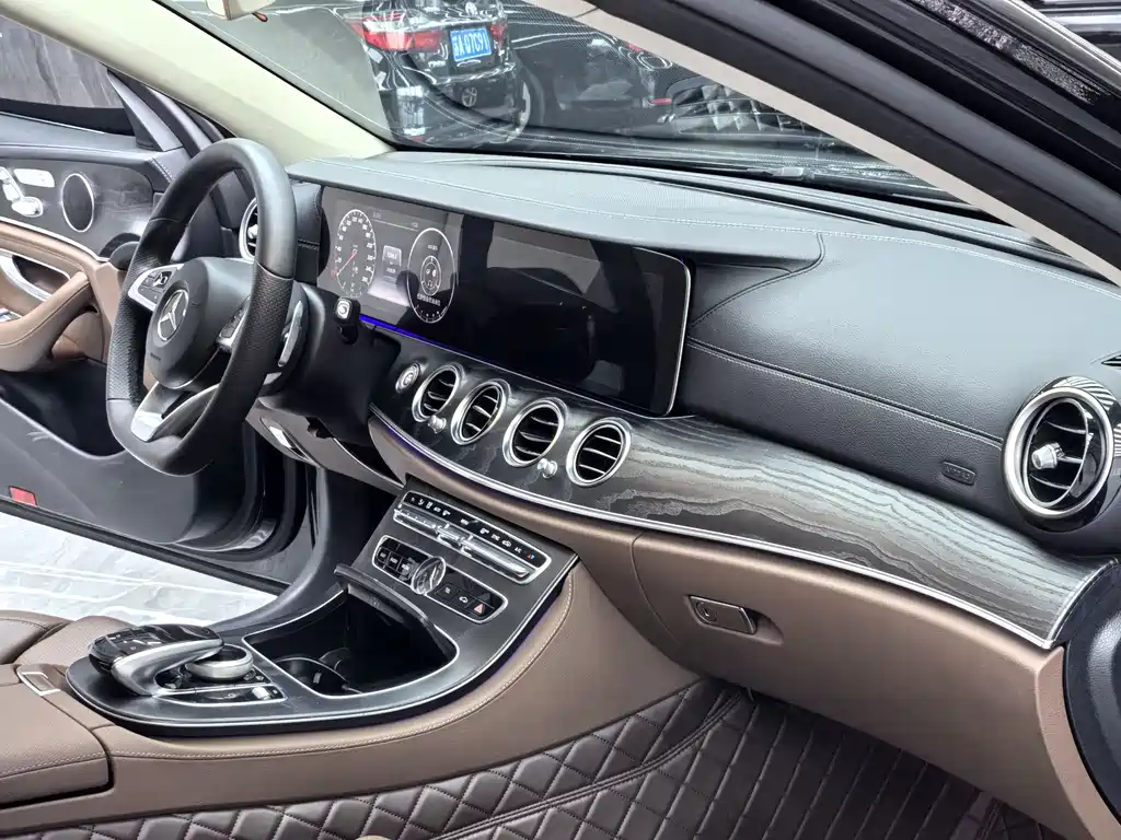 Mercedes-Benz E-Class 2016 E 200 L Sport