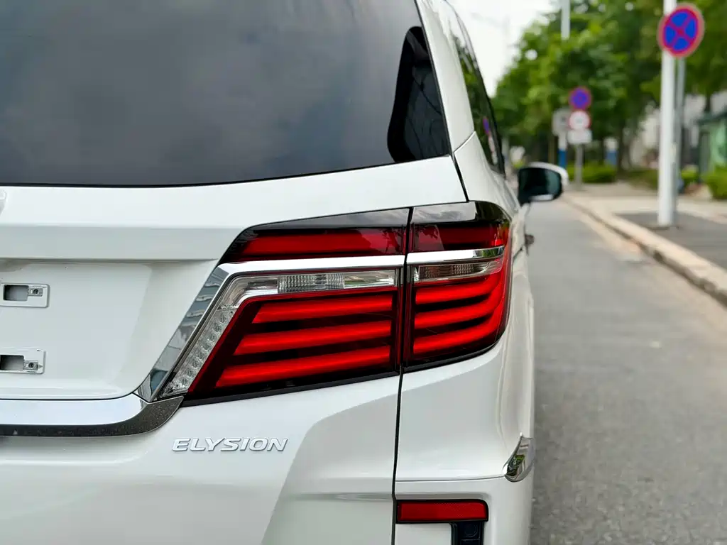 Honda Elysion 2016 2.4L Classic Edition