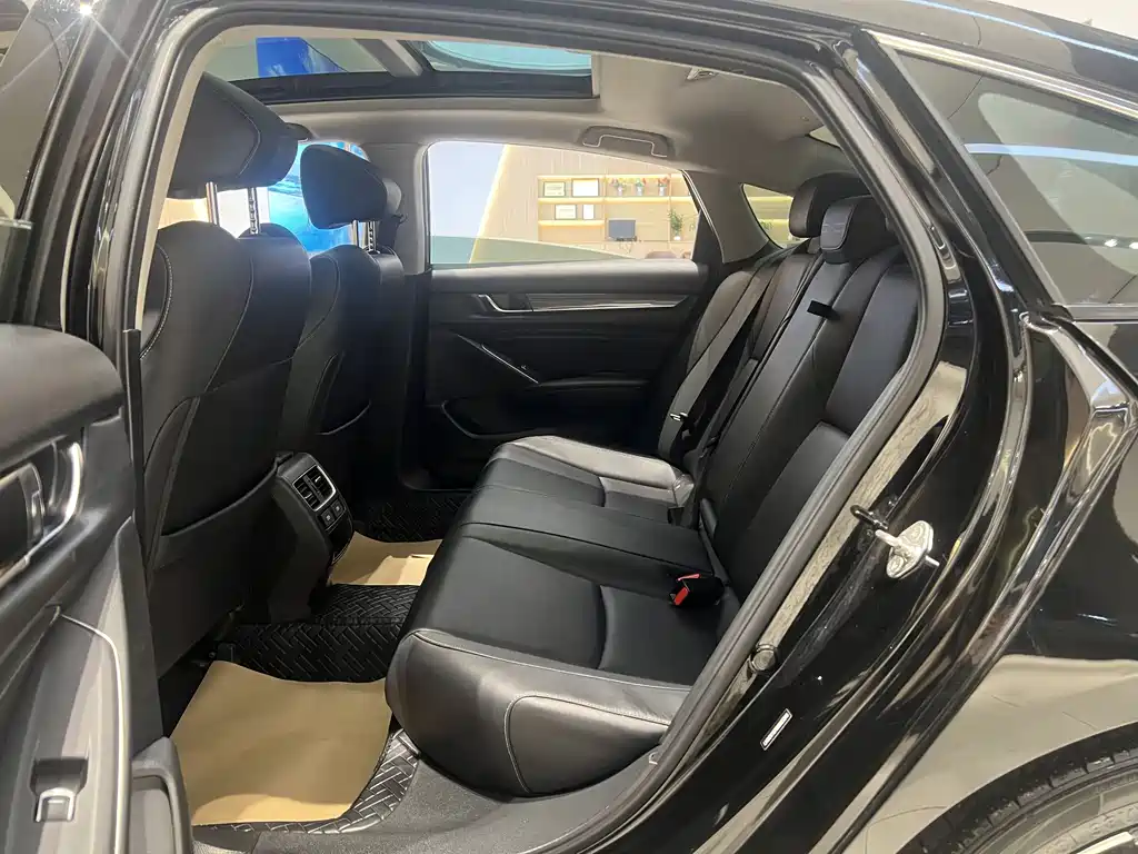 Accord 2022 260TURBO Phantom Night Premium Edition