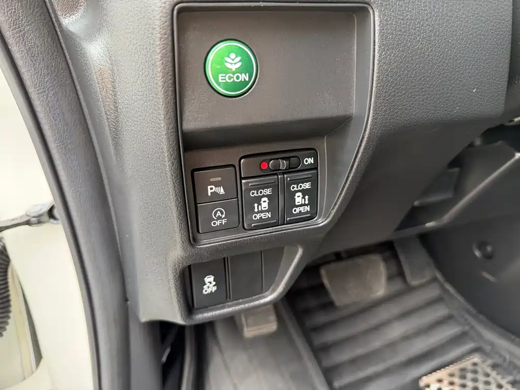 Honda Elysion 2016 2.4L Classic Edition