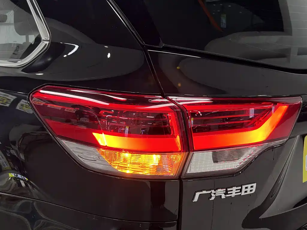 Highlander 2018 2.0T AWD Premium 7-seater China VI