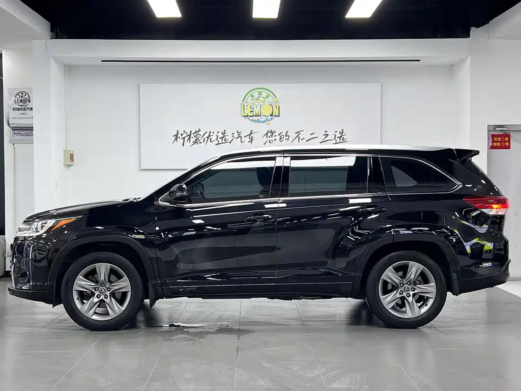 Highlander 2018 2.0T AWD Premium 7-seater China VI