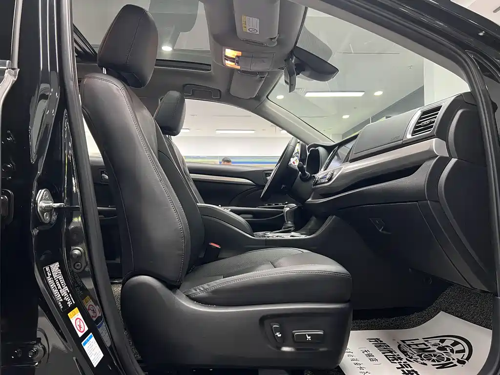 Highlander 2018 2.0T AWD Premium 7-seater China VI