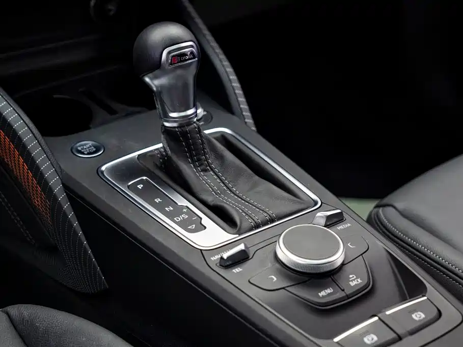 Audi Q2L 2022 35 TFSI Fashion Elegant Edition