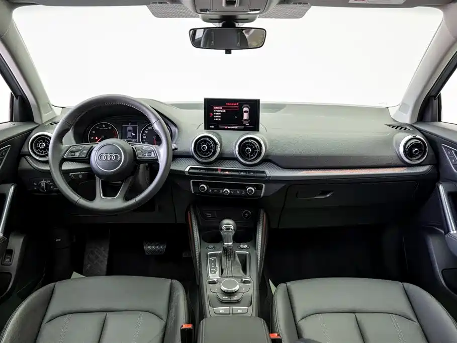 Audi Q2L 2022 35 TFSI Fashion Elegant Edition