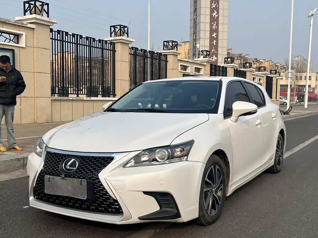 Lexus CT 200h Elite Monotone