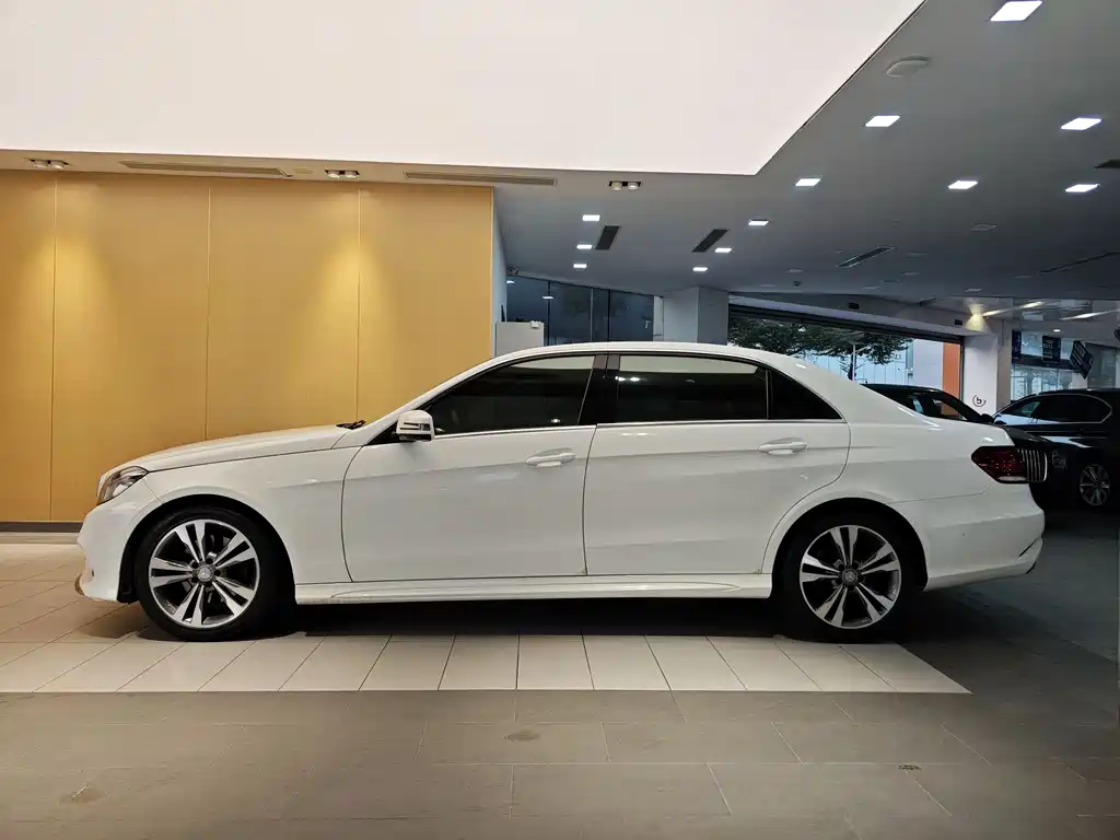 Mercedes-Benz E-Class 2015 Facelift E 200 L Sport