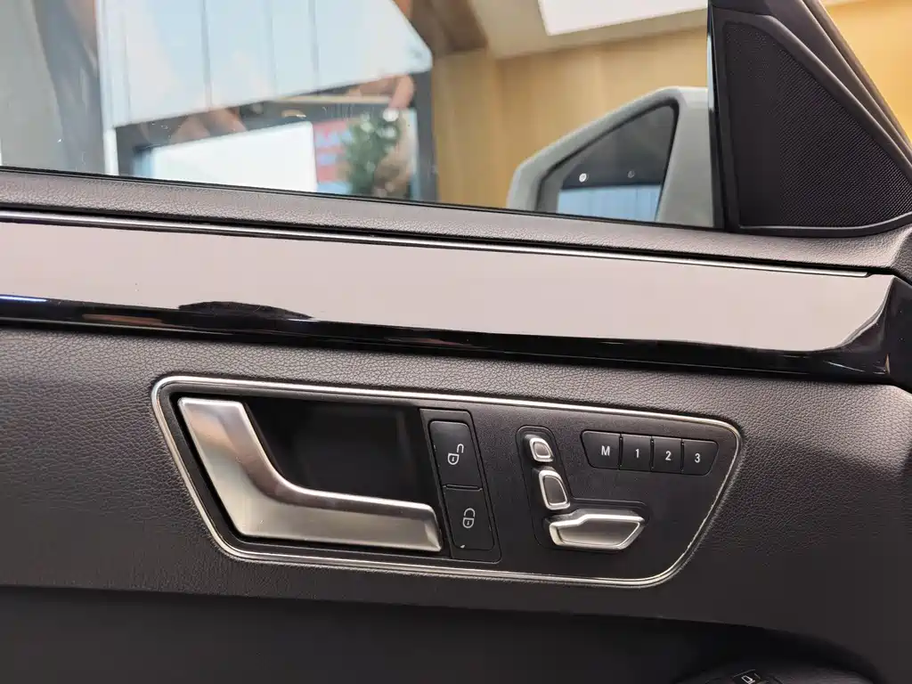 Mercedes-Benz E-Class 2015 Facelift E 200 L Sport