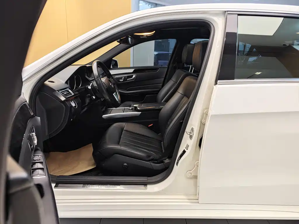 Mercedes-Benz E-Class 2015 Facelift E 200 L Sport