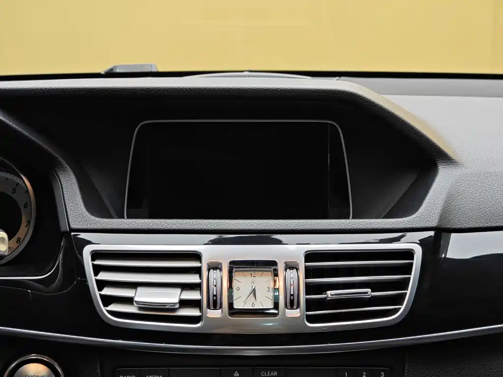 Mercedes-Benz E-Class 2015 Facelift E 200 L Sport