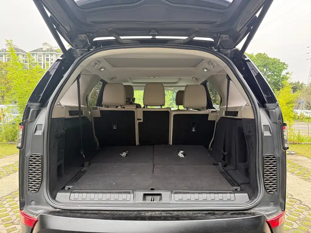 Discovery 2017 3.0 SC V6 SE