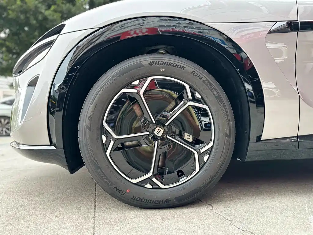 Xiaomi YU7 2025 Long-Range AWD Pro