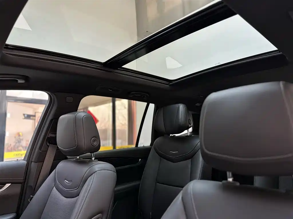 Cadillac XT6 2025 2.0T AWD 6-Seater Luxury Executive Classic Edition