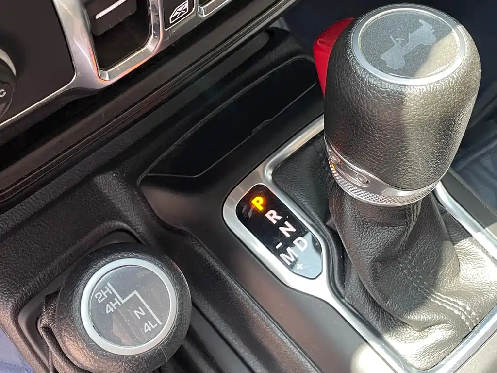 Jeep Wrangler 2022 2.0T Canadian Specification