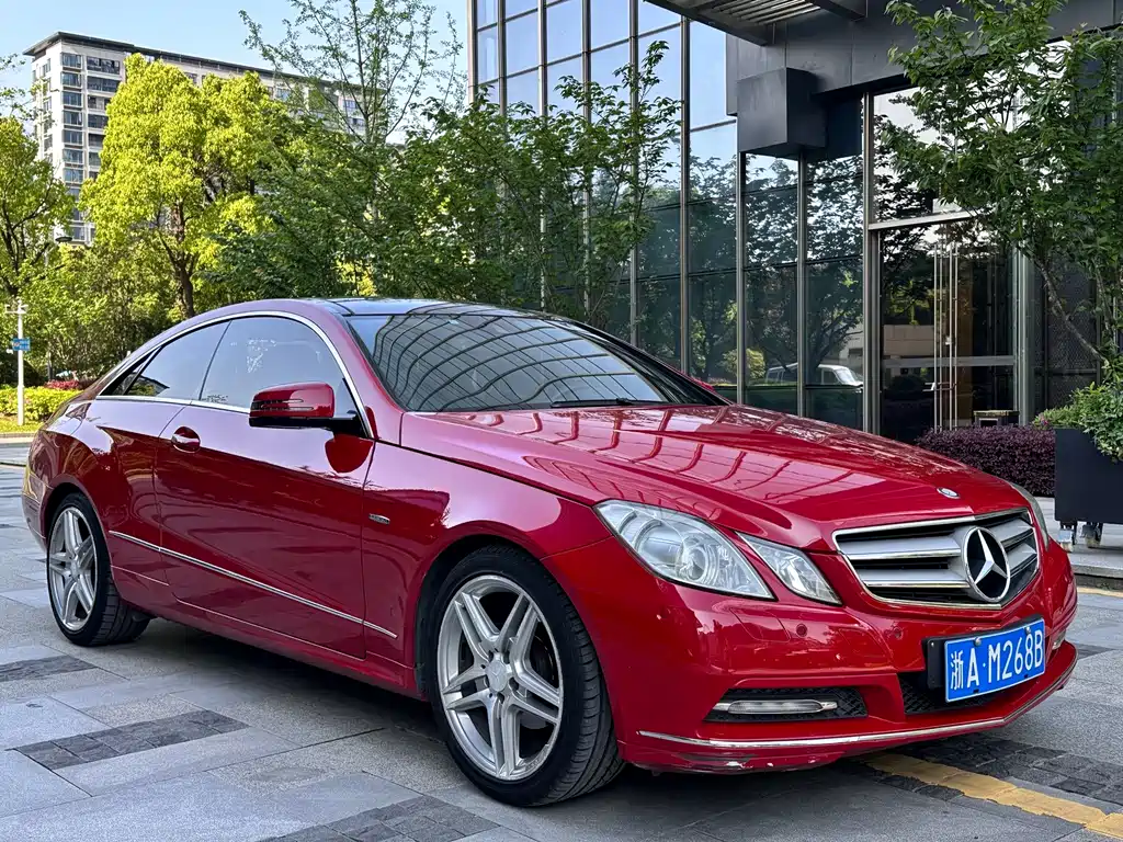 Mercedes-Benz E-Class (Import) 2011 E 260 CGI Coupe