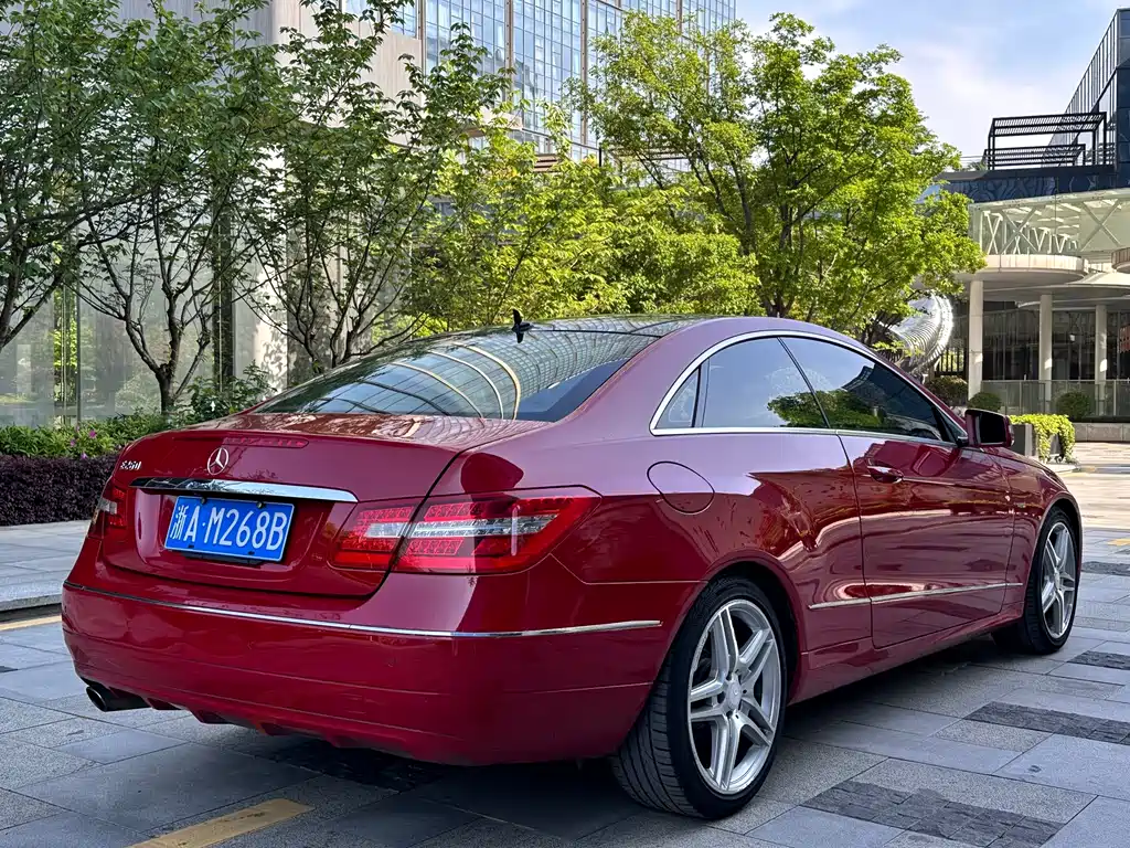Mercedes-Benz E-Class (Import) 2011 E 260 CGI Coupe