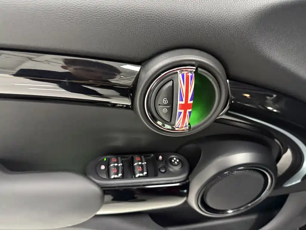 MINI Cooper 2019 1.5T Artist 5-Door