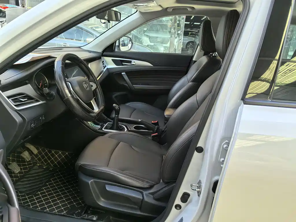 Changan CS35 Plus 2019 1.6L Manual Changlian Edition