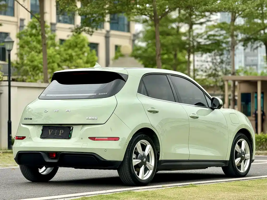 ORA Good Cat 2022 400km Standard Range Premium LFP
