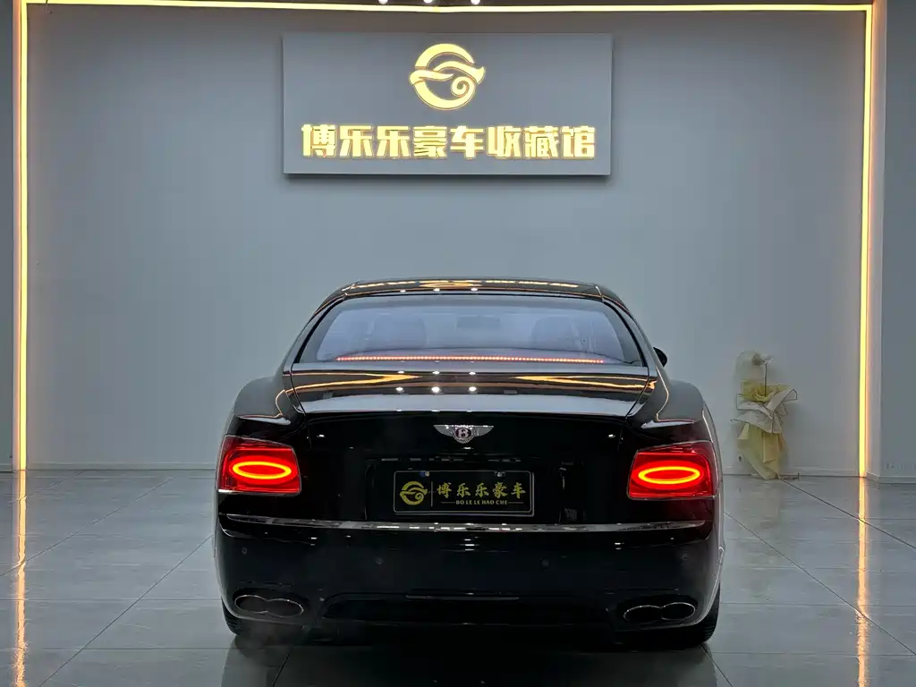 Flying Spur 2017 4.0T V8 Standard Edition