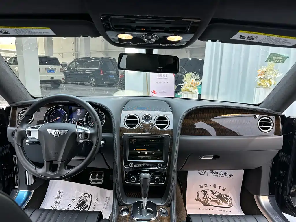 Flying Spur 2017 4.0T V8 Standard Edition