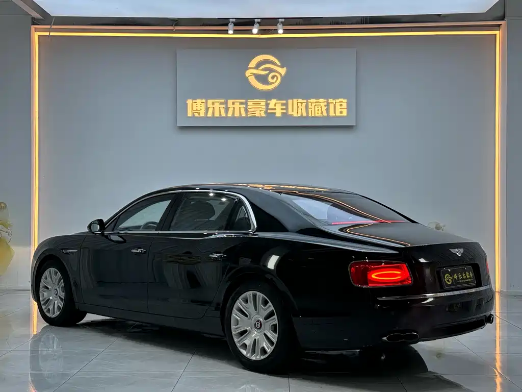 Flying Spur 2017 4.0T V8 Standard Edition