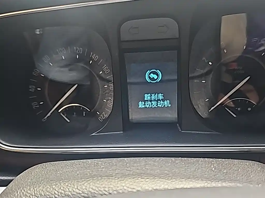 Buick GL8 2017 25S Comfort Edition China V