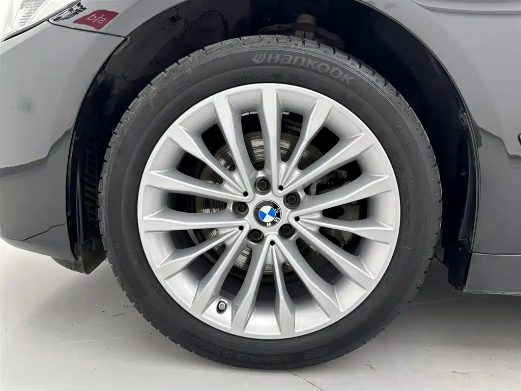 BMW 5 Series 2022 Facelift 525Li Luxury Package