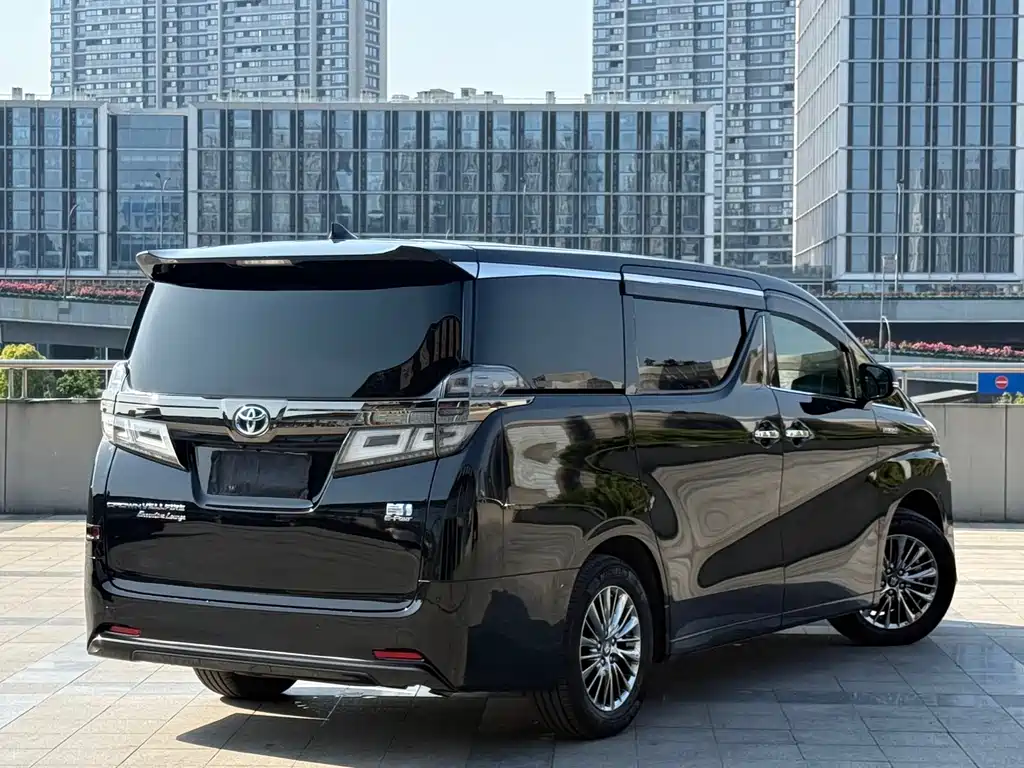 Toyota Vellfire 2021 Crown Hybrid 2.5L HV Premium Edition