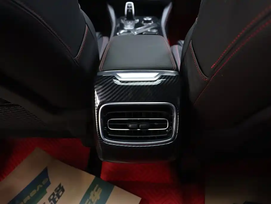 Lynk & Co 03 2018 1.5TD DCT Sport Edition China V